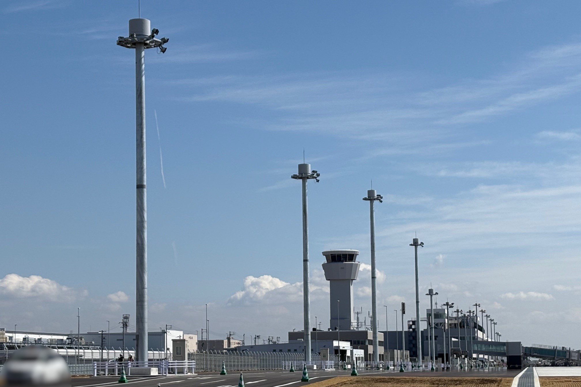 神戸空港エプロン照明灯他整備工事　本検査終了